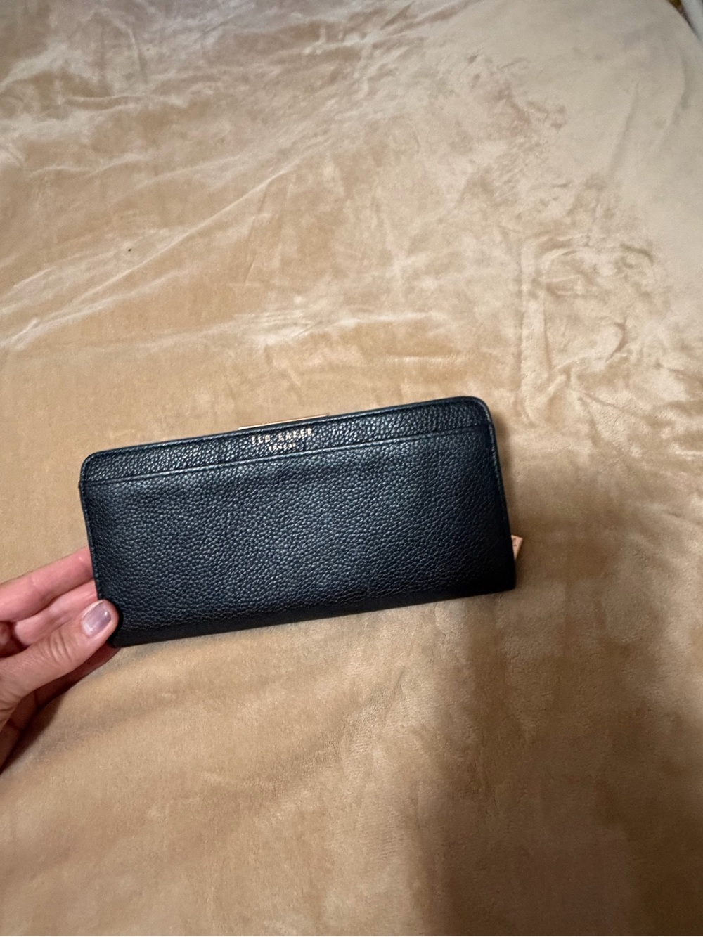 Ted Baker Jade Sunken Zip Matinee
Leather Continental Wallet
